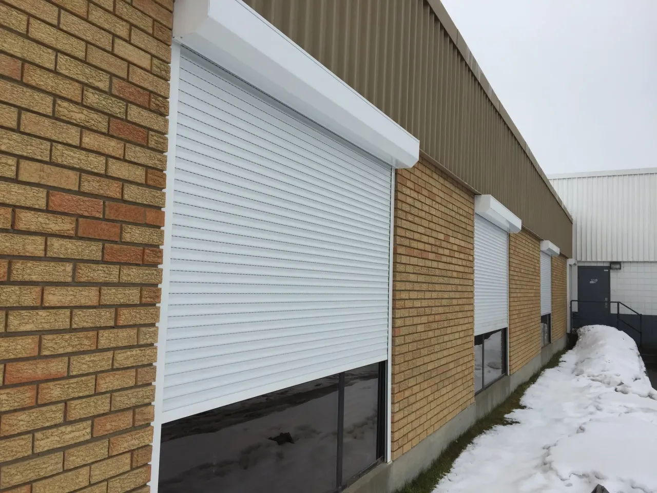 How Does a Rolling Shutter Work?