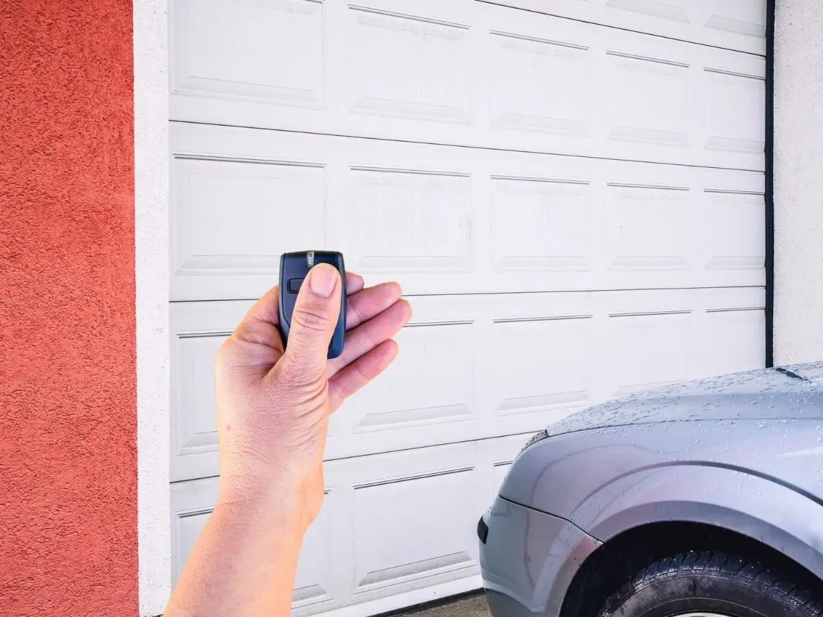 Best Garage Door Styles for Modern Homes